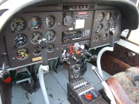 Zlín Z-142 palubní deska