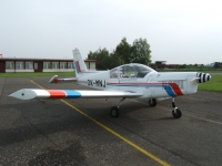 dvoum&iacute;stn&yacute; Zl&iacute;n Z-142 na plněn&iacute;